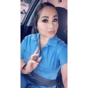 Meet your Posher, Mónica